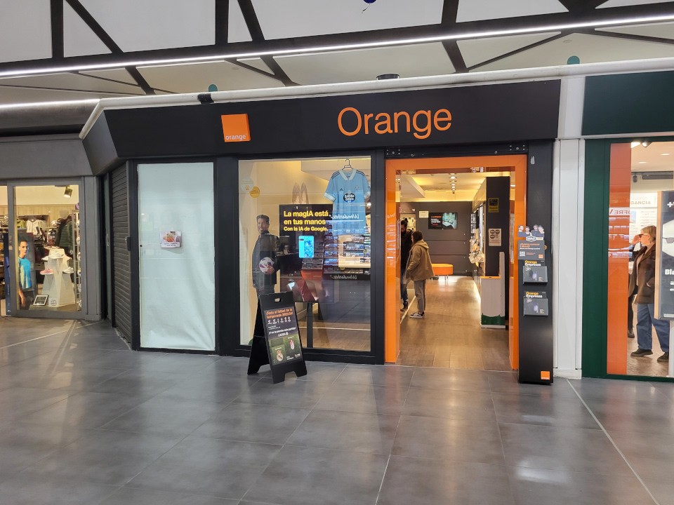 ORANGE